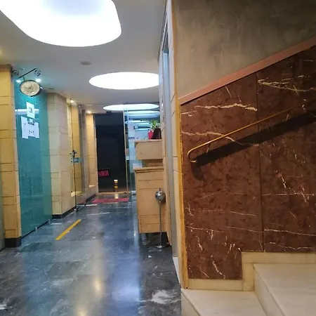 Niki Hotel 2*