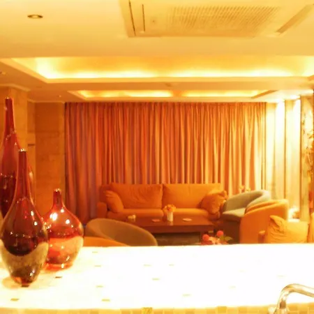 Niki Hotel